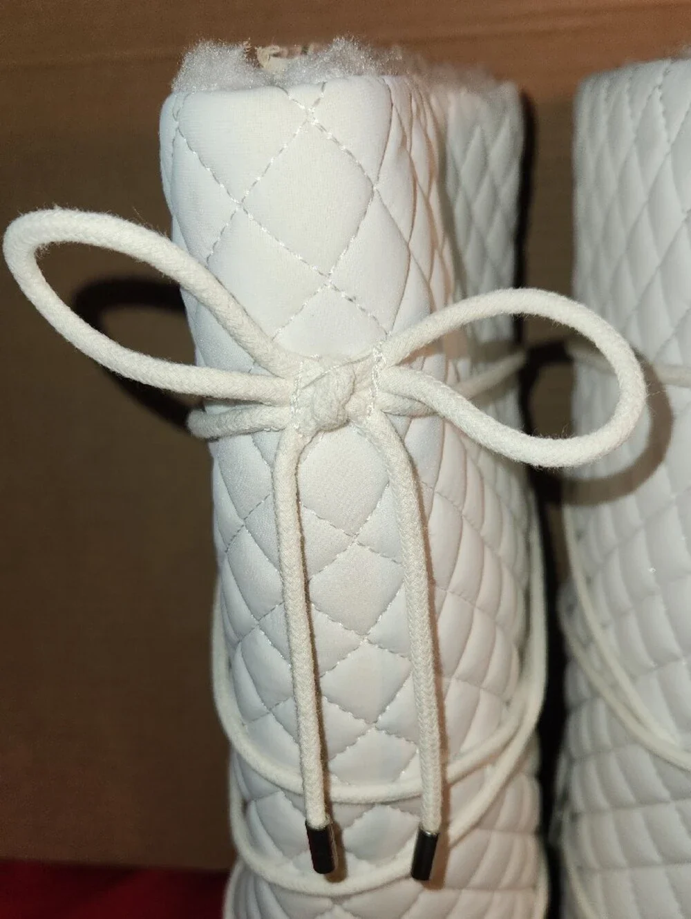 JustFab Quilted White Lace-Up Winter Boots